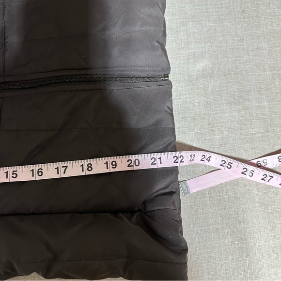 Kenneth Cole Reaction Down Vest - Picture 6 of 7